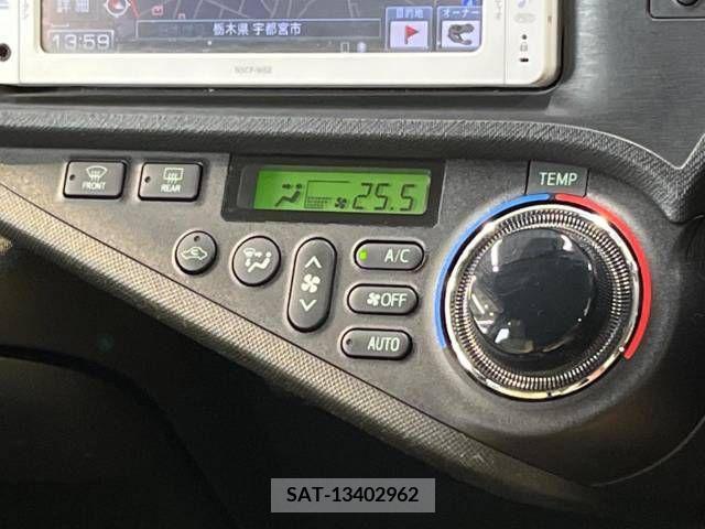 Toyota AQUA 2012-05 313951-5