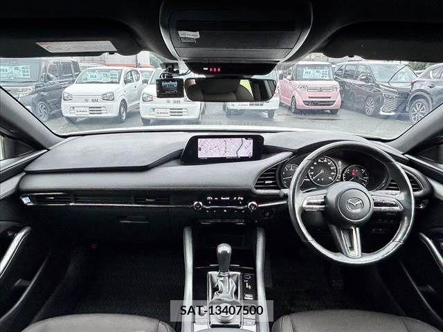 Mazda MAZDA3 2019-07 301066-1