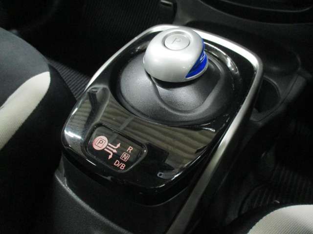 Nissan NOTE 2018-10 26841-10