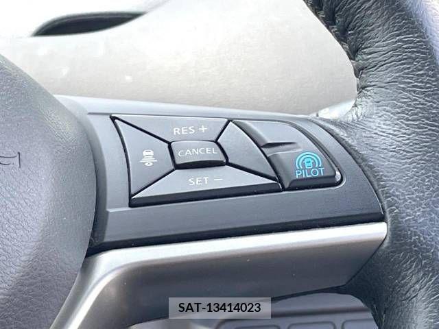 Nissan SERENA 2019-03 352199-7