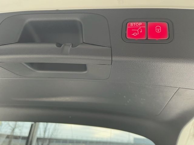 Mercedes Benz GLC-CLASS 2019-11 185371-26