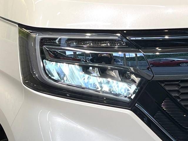 Honda N BOX CUSTOM 2017-09 181976-12
