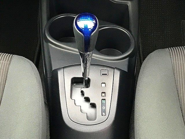 Toyota AQUA 2016-09 27618-19