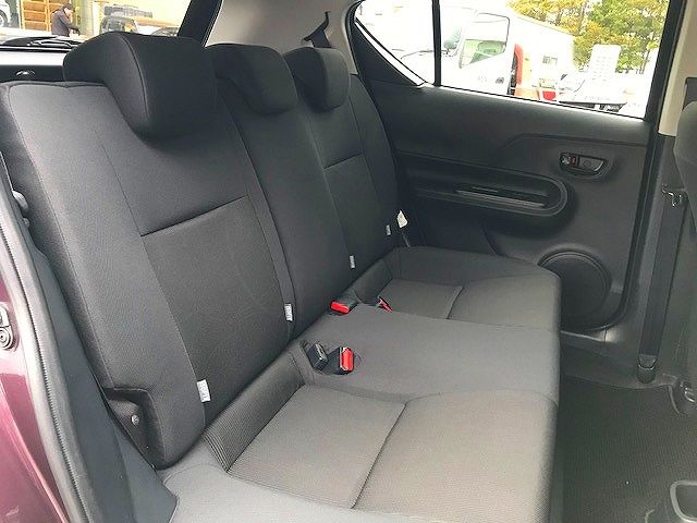 Toyota AQUA 2016-09 27618-9