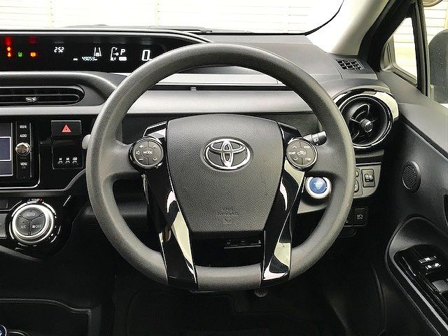 Toyota AQUA 2016-09 27618-13