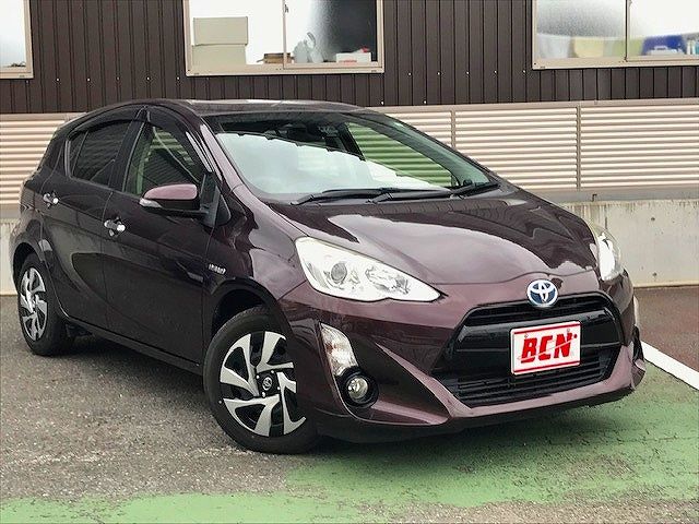 Toyota AQUA 2016-09 27618-6