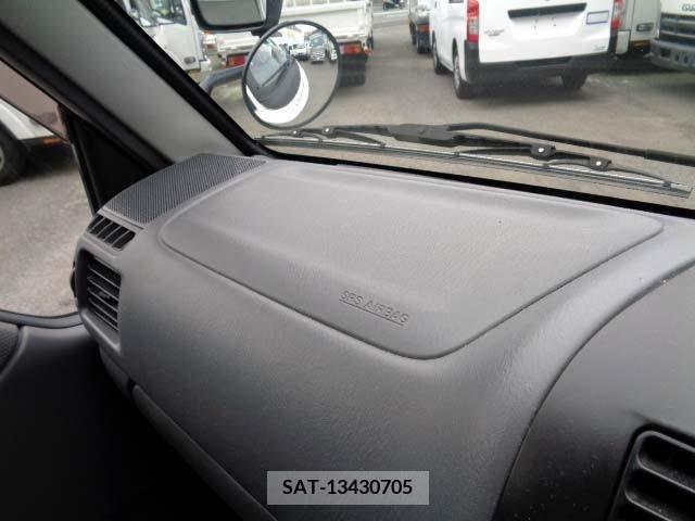 Mazda BONGO VAN 2019-03 234486-6
