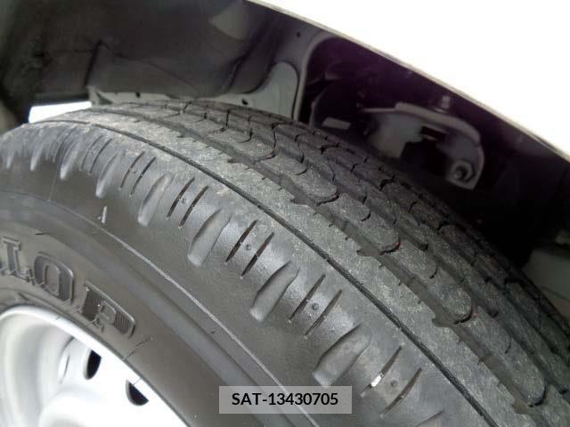 Mazda BONGO VAN 2019-03 234486-16