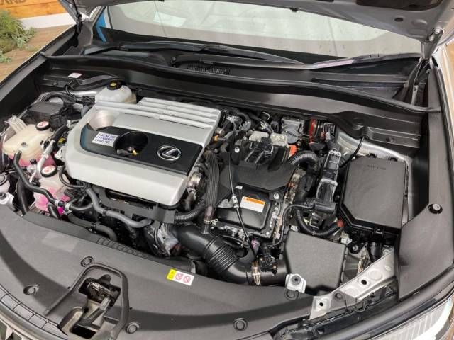 Lexus UX 2019-07 23077-18