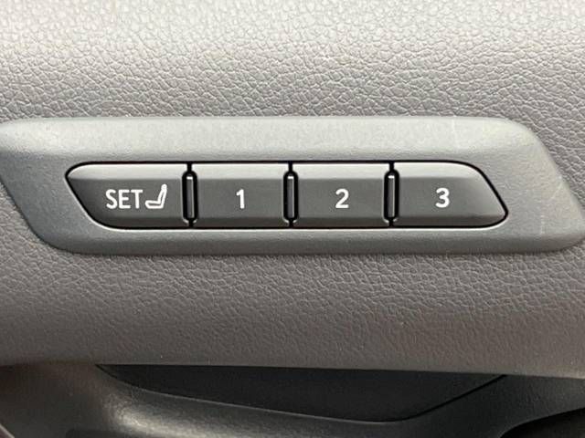 Lexus UX 2019-07 23077-5