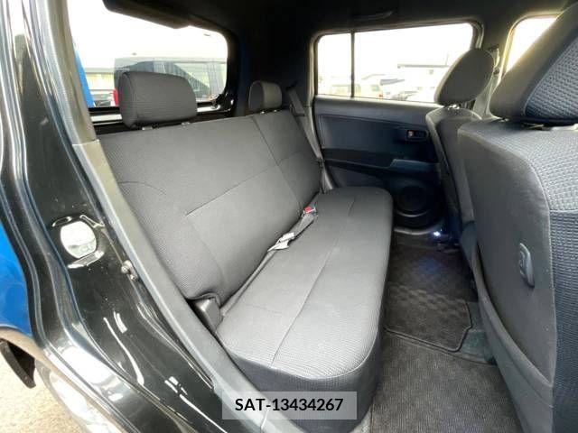 Toyota BB 2011-03 261575-6