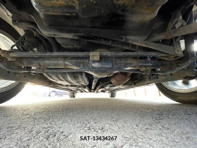 Toyota BB 2011-03 261575-17