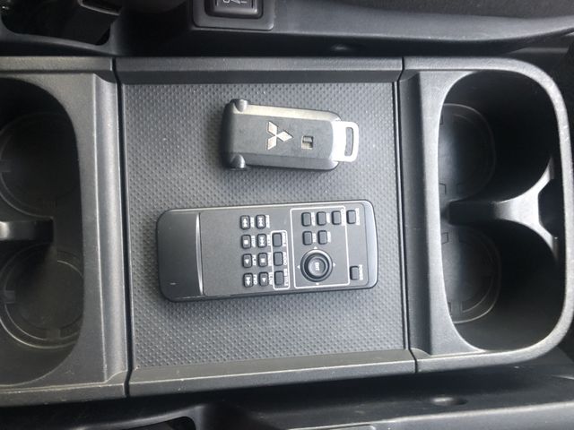 Mitsubishi DELICA D5 2013-03 21868-9