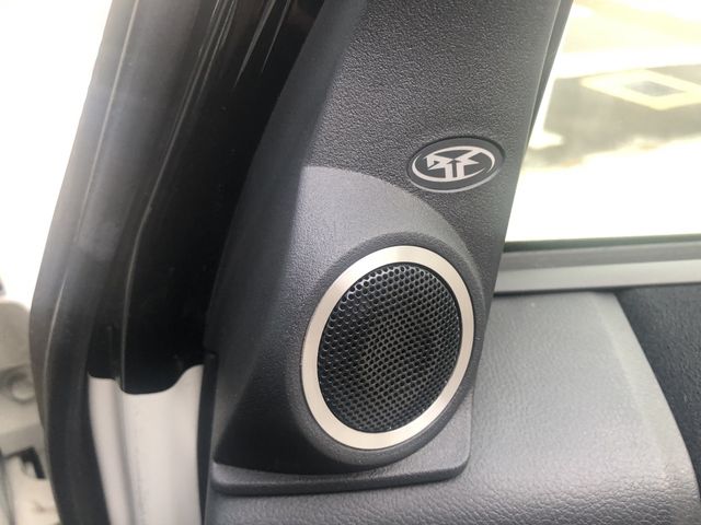 Mitsubishi DELICA D5 2013-03 21868-8