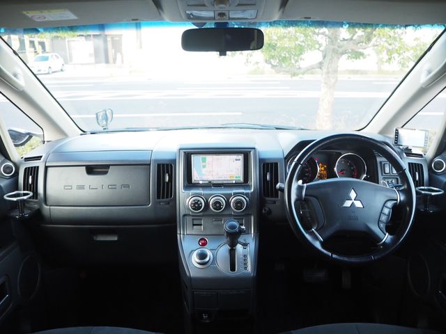Mitsubishi DELICA D5 2007-03 184230-13