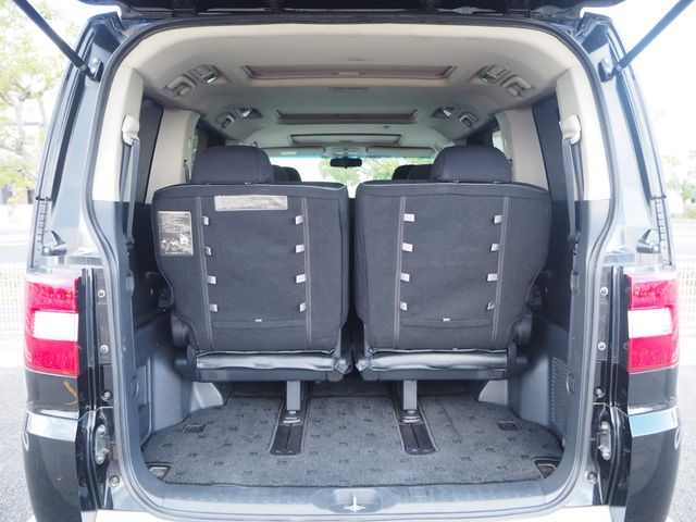 Mitsubishi DELICA D5 2007-03 184230-23