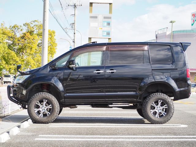 Mitsubishi DELICA D5 2007-03 184230-8