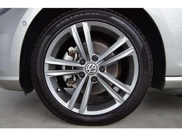 VolksWagen GOLF VARIANT 2020-03 10956-13