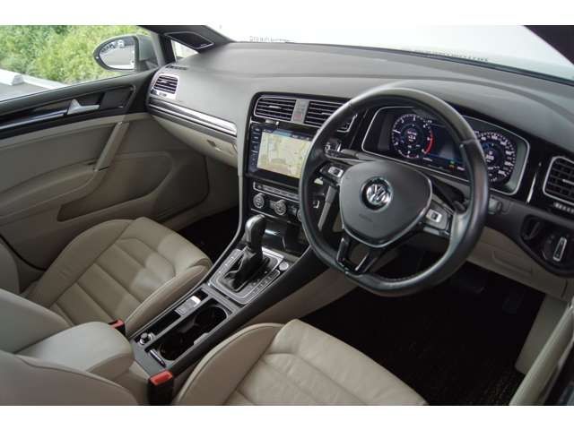 VolksWagen GOLF VARIANT 2020-03 10956-15