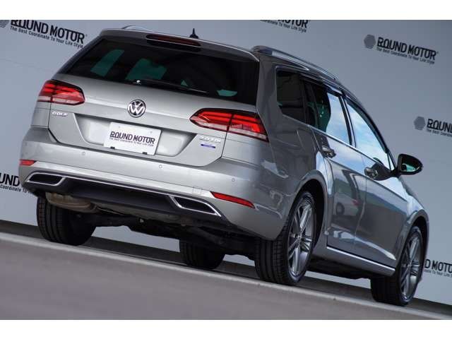 VolksWagen GOLF VARIANT 2020-03 10956-10