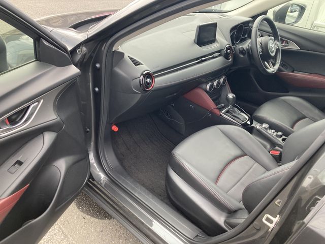 Mazda CX-3 2018-03 11636-18