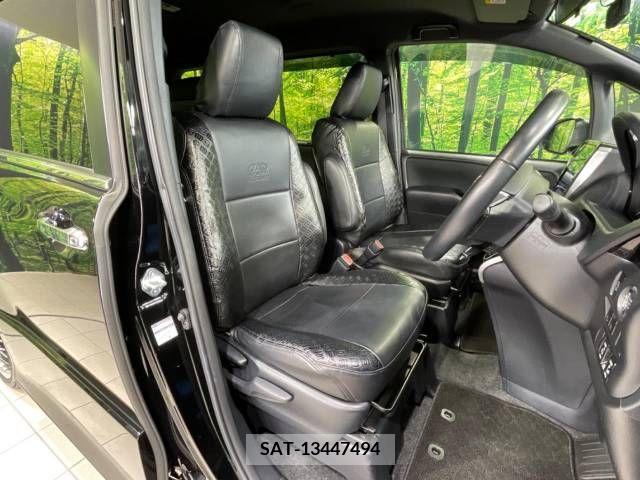 Toyota VOXY 2020-04 289010-7
