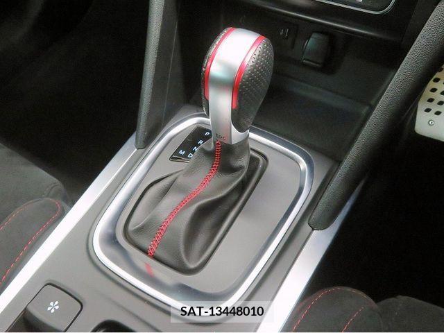 Renault MEGANE 2019-03 334946-11