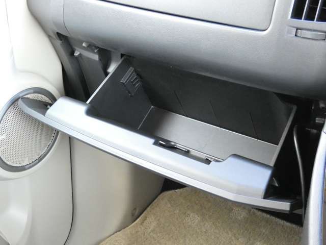Mitsubishi DELICA D5 2016-08 28035-17