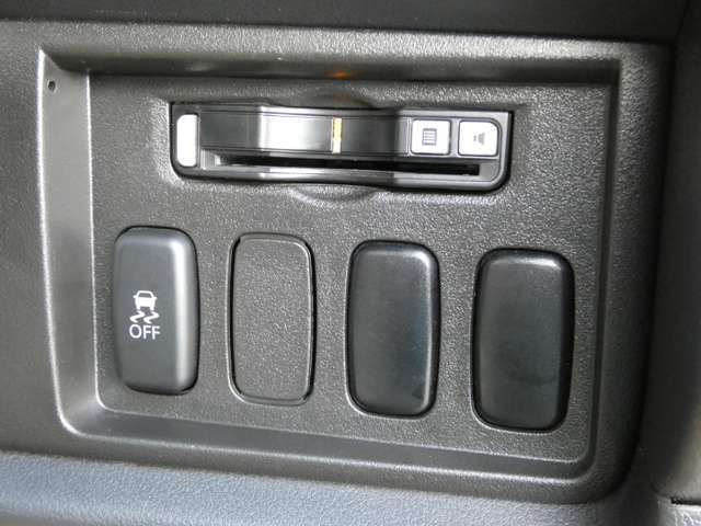 Mitsubishi DELICA D5 2016-08 28035-15
