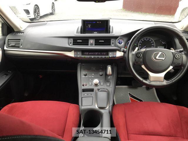 Lexus CT 2015-08 232416-7