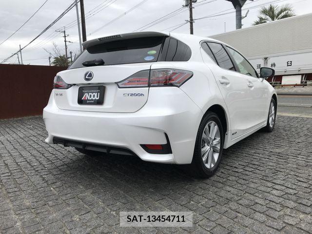 Lexus CT 2015-08 232416-5