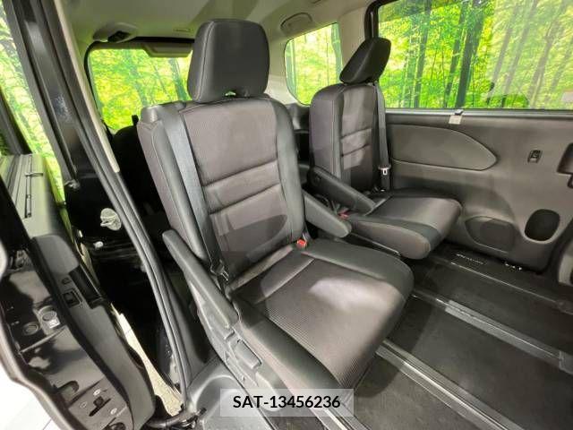 Nissan SERENA 2019-01 211373-8
