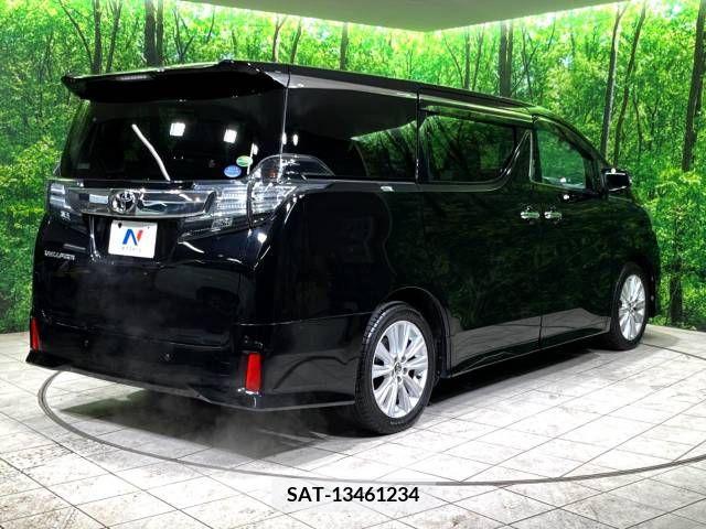 Toyota VELLFIRE 2016-06 227339-19
