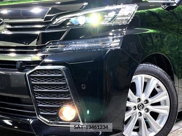 Toyota VELLFIRE 2016-06 227339-14