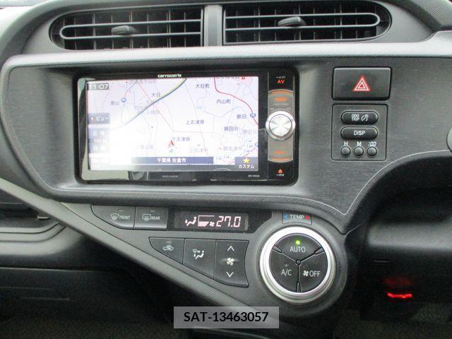 Toyota AQUA 2017-01 215674-16