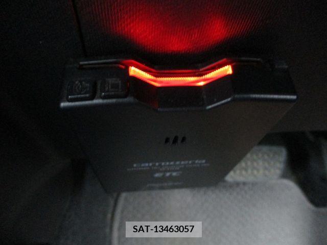 Toyota AQUA 2017-01 215674-20