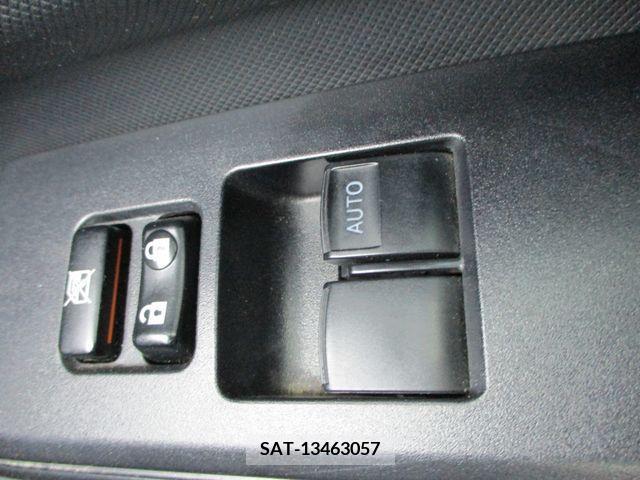 Toyota AQUA 2017-01 215674-21