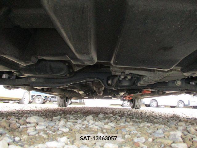 Toyota AQUA 2017-01 215674-8