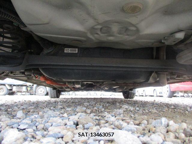 Toyota AQUA 2017-01 215674-9
