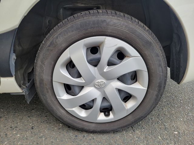 Toyota SIENTA 2015-10 183771-28