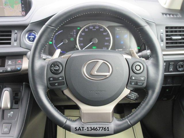 Lexus CT 2019-07 322684-11