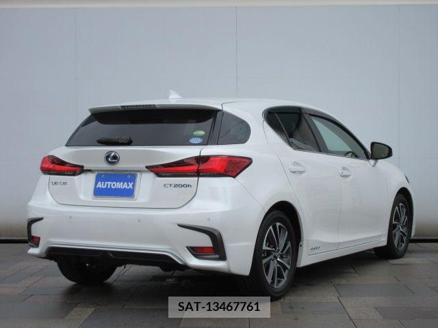 Lexus CT 2019-07 322684-2