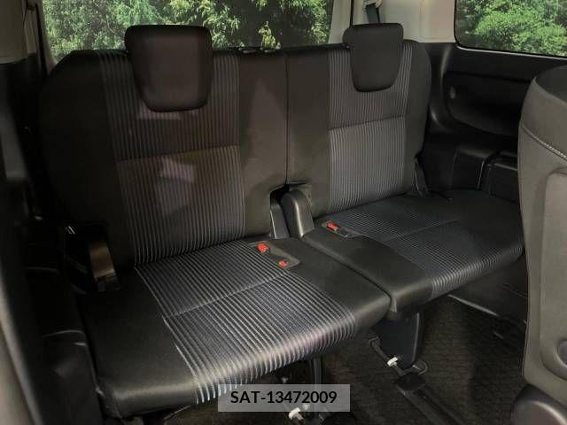 Toyota VOXY 2015-04 336011-12