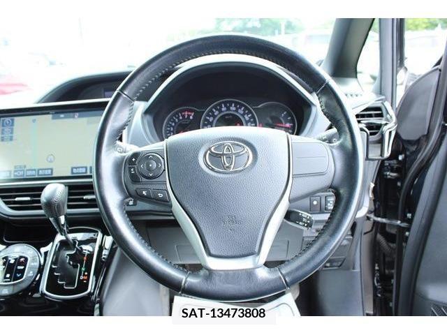 Toyota NOAH 2017-08 279453-15