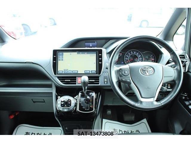 Toyota NOAH 2017-08 279453-14