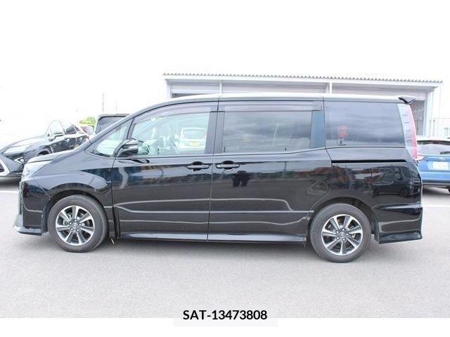 Toyota NOAH 2017-08 279453-8