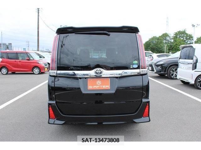 Toyota NOAH 2017-08 279453-6