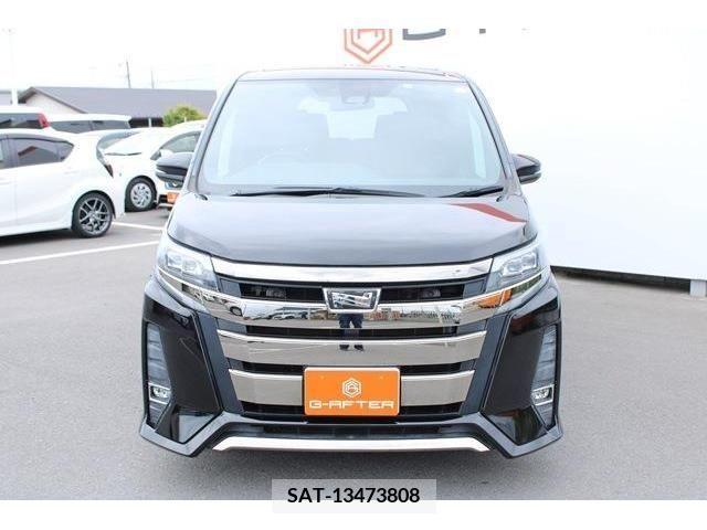 Toyota NOAH 2017-08 279453-5