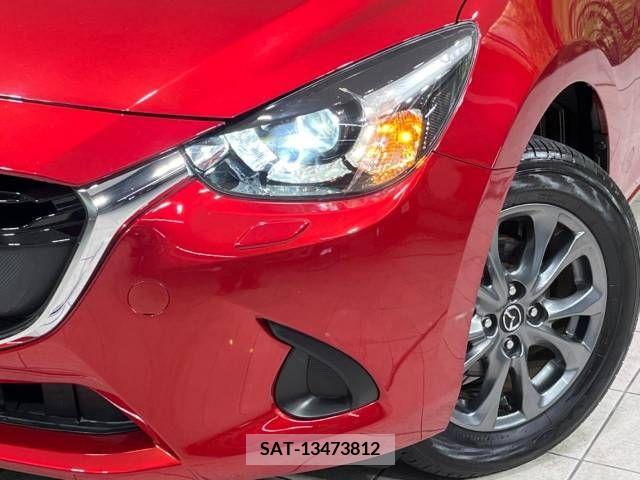 Mazda DEMIO 2017-05 301876-12