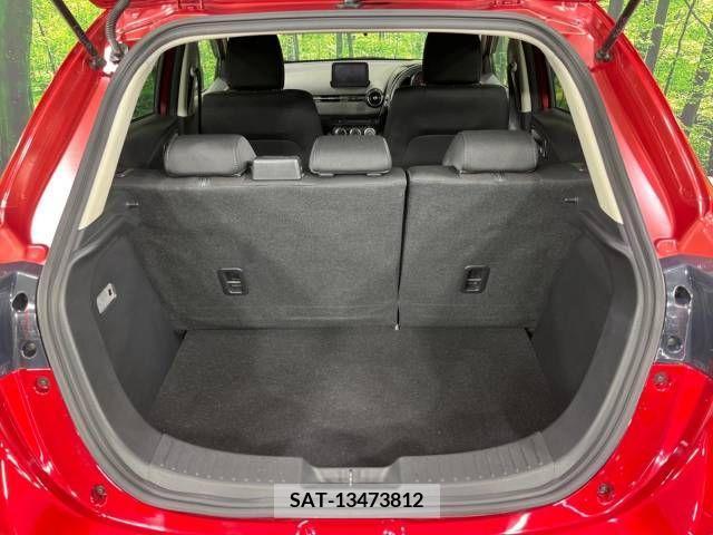 Mazda DEMIO 2017-05 301876-10